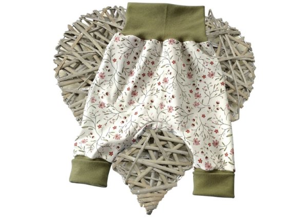 Handmade Babyhose Pumphose Design Sophia ecru, Bündchen moosgrün
